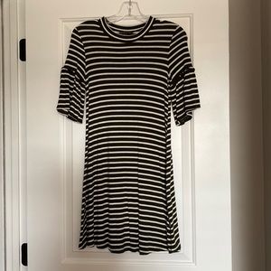 MM MM MM Dress size SMALL